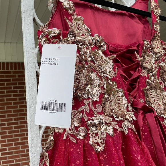 Tiffany wine/gold  pageant dress little girl size 8, new with tags - Picture 6 of 14